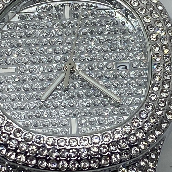 ICED OUT WATCH - Picture 3 of 4